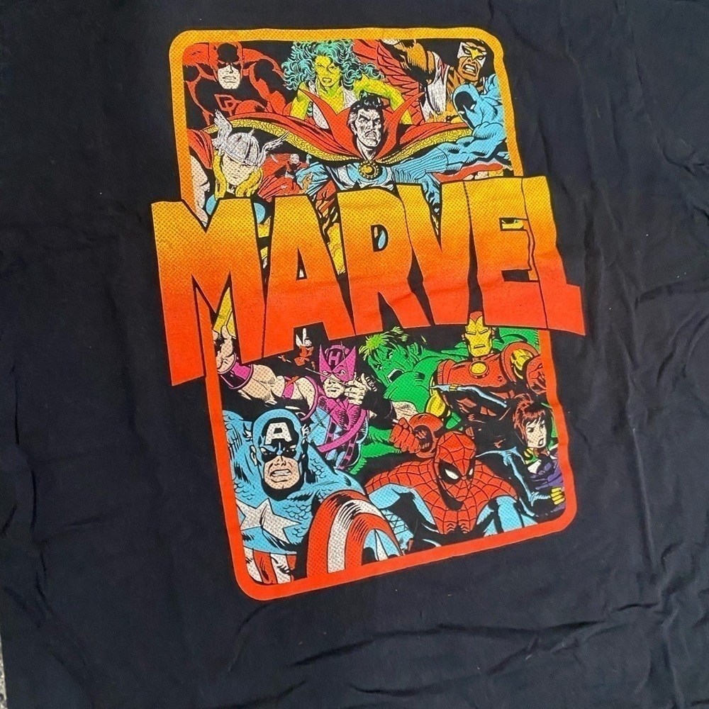 Marvel Comics Graphic Animated T-Shirt - Picture 5 of 6